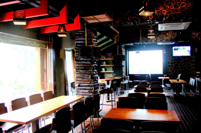 Brew House Cafe, CBD-Belapur, Mumbai | Sloshout